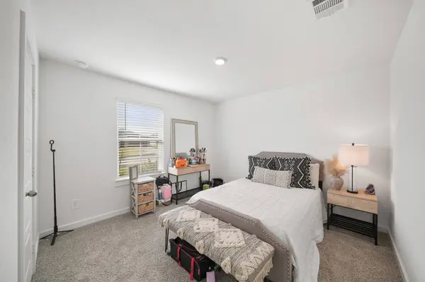 8918 Century Plant LN, Rosharon, TX 77583