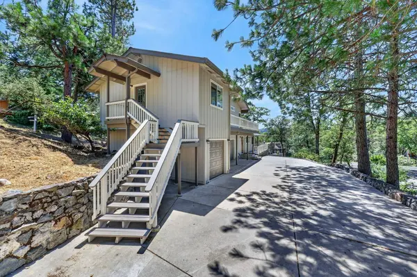 12096 Poplar RD, Auburn, CA 95602