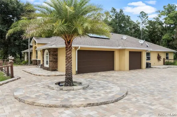 8051 N Neige PT, Crystal River, FL 34428