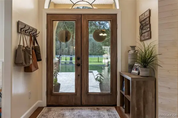 8051 N Neige PT, Crystal River, FL 34428