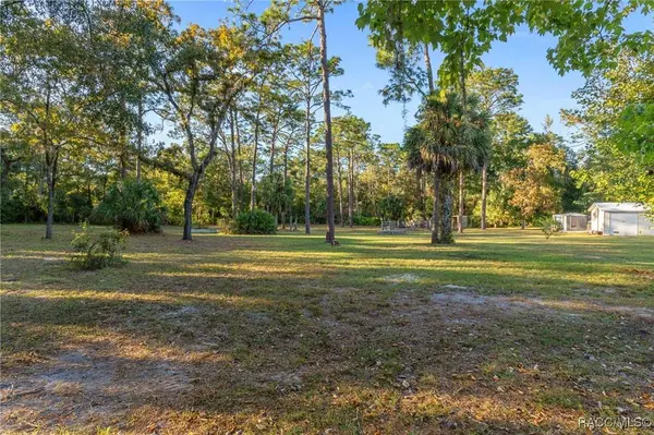 1360 S Candlenut AVE, Homosassa, FL 34448