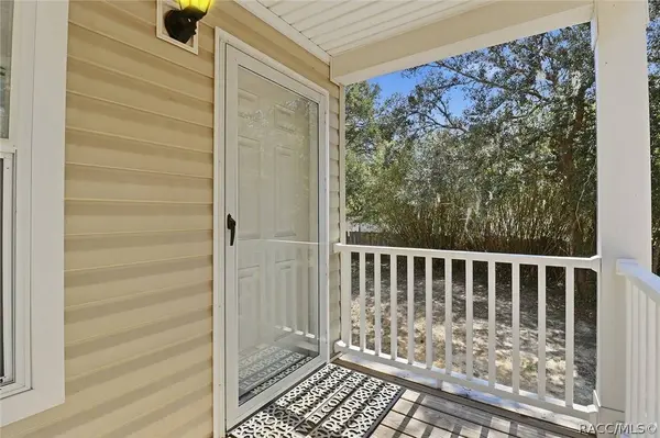 8250 W Fairoak CT, Crystal River, FL 34428