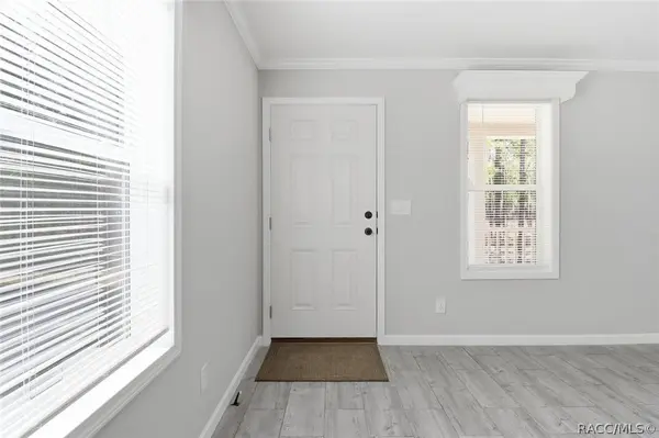 8250 W Fairoak CT, Crystal River, FL 34428