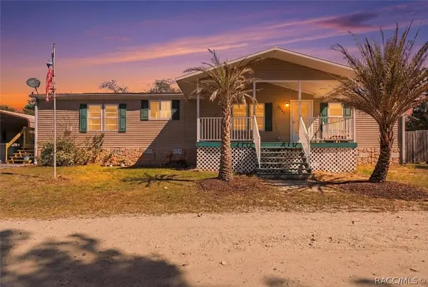 6457 N Zircon PT, Dunnellon, FL 34433