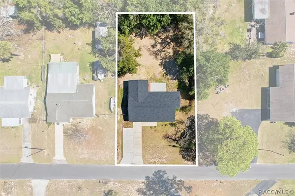 455 S Camellia AVE, Crystal River, FL 34429