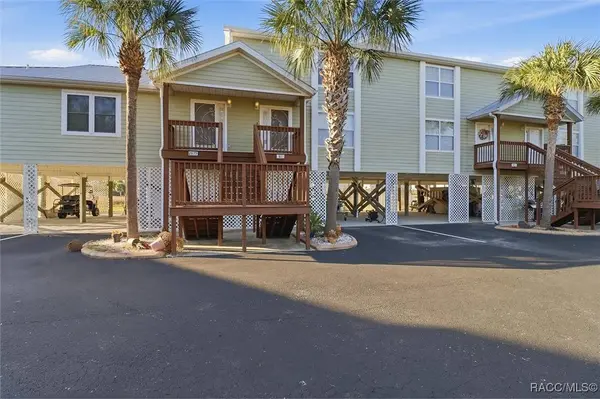 2877 N Rivers Edge BLVD, Crystal River, FL 34429