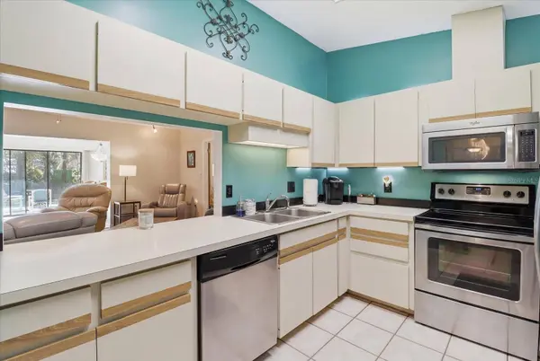 9740 W CRANBERRY ST, Crystal River, FL 34428