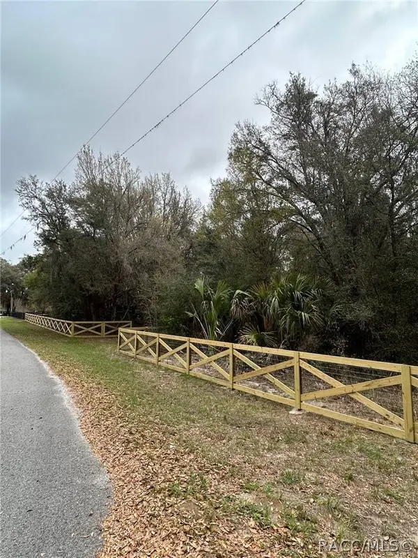 5797 N McKree TER, Crystal River, FL 34428