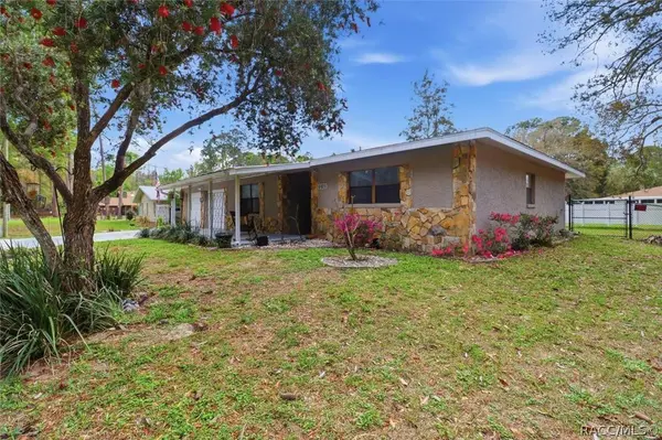3740 S Eastpark WAY, Homosassa, FL 34448