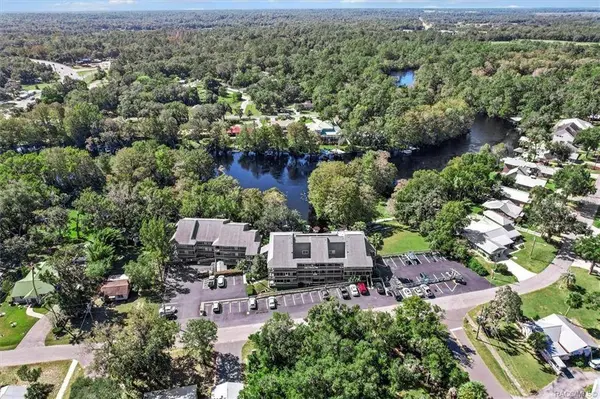 20820 RIVER DR #B37, Dunnellon, FL 34431