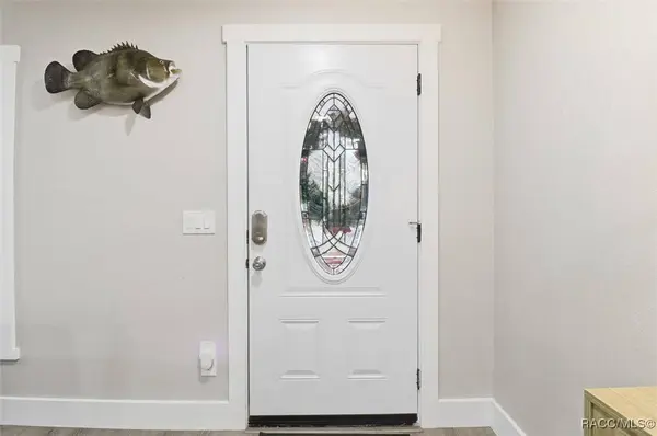 329 NE 10th ST, Crystal River, FL 34428