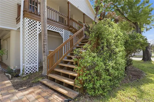 619 SE 1st CT, Crystal River, FL 34429