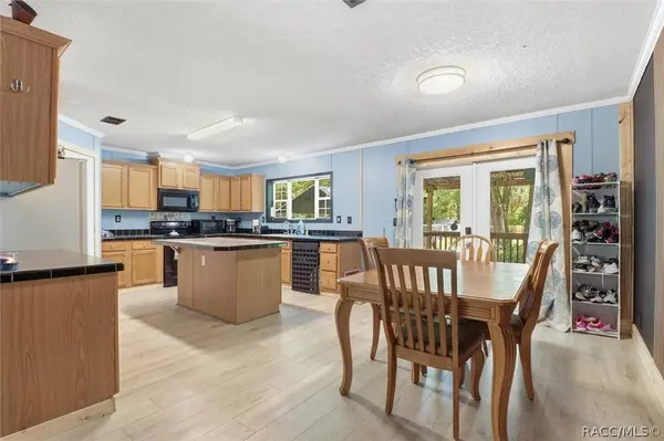 10382 W Killarney ST, Crystal River, FL 34428