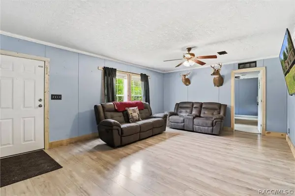 10382 W Killarney ST, Crystal River, FL 34428
