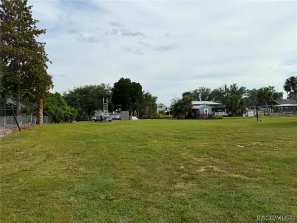 2008 NW 18th ST, Crystal River, FL 34428