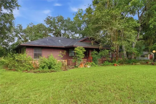 1215 S Fir TER, Inverness, FL 34450