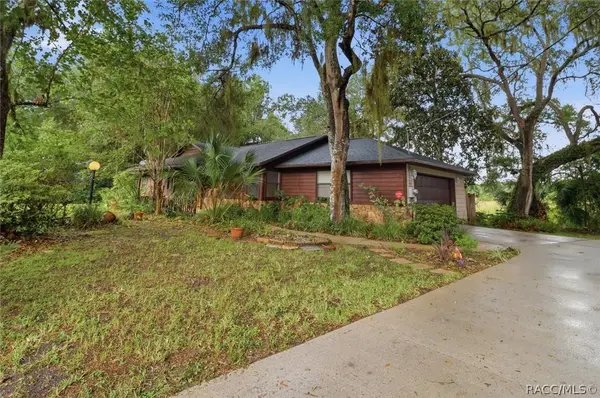 1215 S Fir TER, Inverness, FL 34450