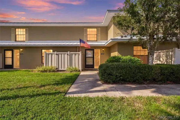 11549 W Bayshore DR, Crystal River, FL 34429