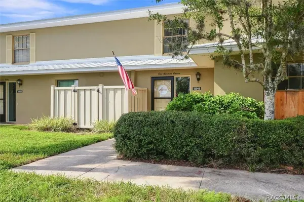 11549 W Bayshore DR, Crystal River, FL 34429