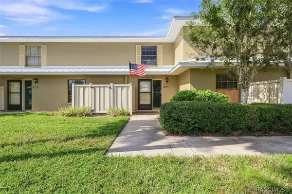 11549 W Bayshore DR, Crystal River, FL 34429