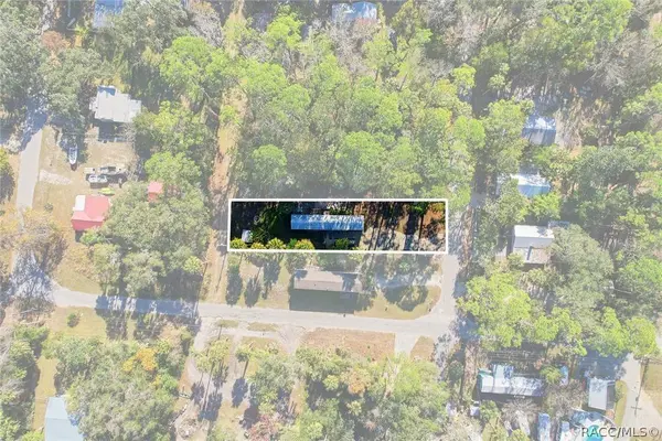 24 62nd ST, Yankeetown, FL 34498