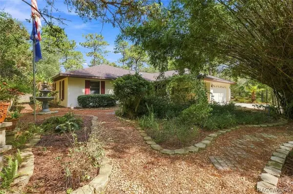 9306 N Athens DR, Citrus Springs, FL 34433