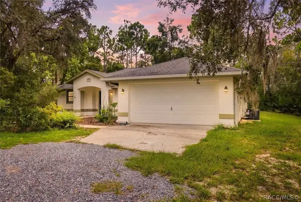 7410 W Newcastle CT, Dunnellon, FL 34433