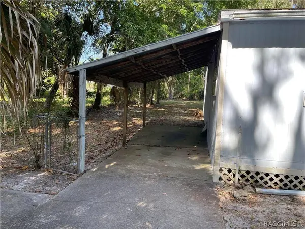 120 NW Magnolia CIR, Crystal River, FL 34428