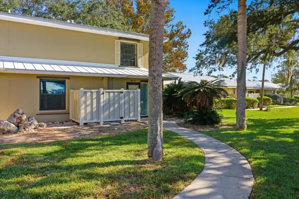 11328 W BAYSHORE DR, Crystal River, FL 34429