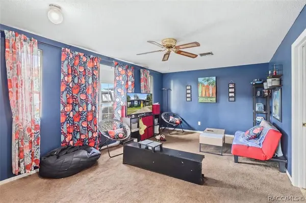 360 S Inglis AVE, Inglis, FL 34449