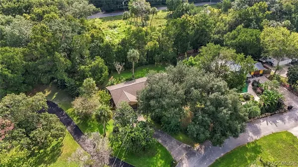 32 Palm Circle DR, Inglis, FL 34449