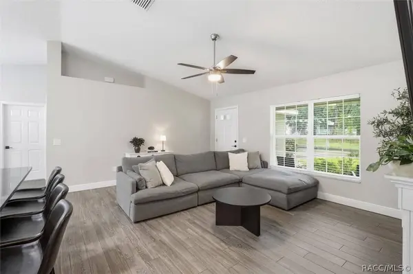 8275 N Creek WAY, Citrus Springs, FL 34434