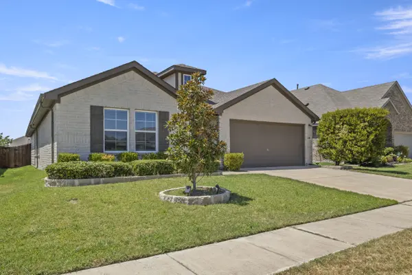 2305 Mount Olive Ln, Forney, TX 75126-5022