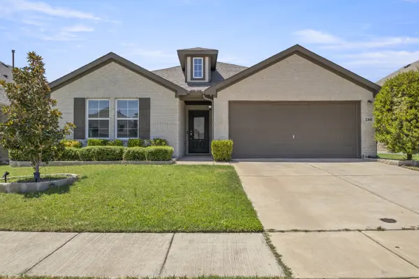2305 Mount Olive Ln, Forney, TX 75126-5022