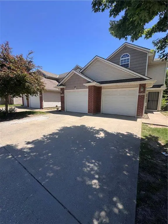 2929 S Harvard AVE, Independence, MO 64052
