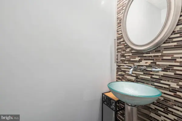 15413 N OAK CT, Bowie, MD 20716