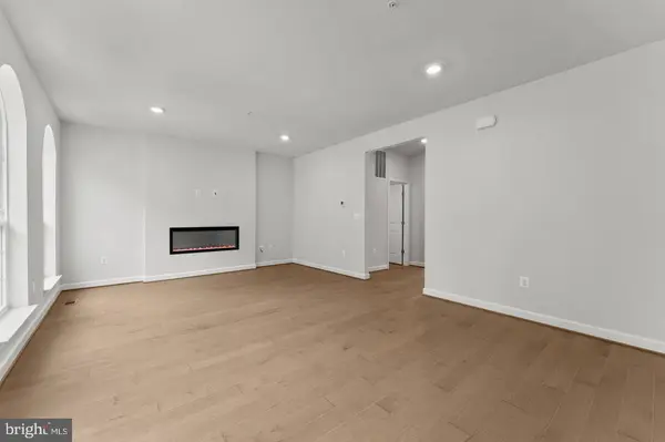 605 CATAMARAN WAY, National Harbor, MD 20745