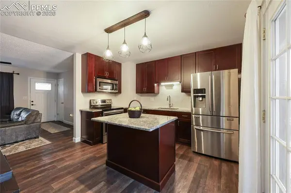 4708 N Splendid CIR, Colorado Springs, CO 80917