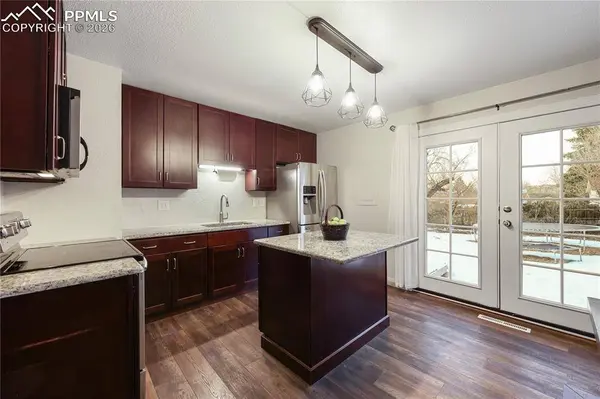 4708 N Splendid CIR, Colorado Springs, CO 80917