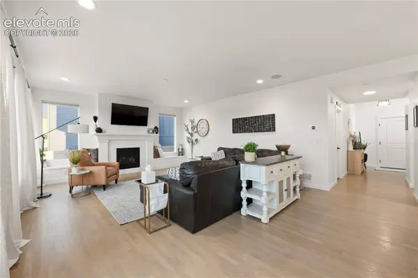 6538 Cumbre Vista Way, Colorado Springs, CO 80924