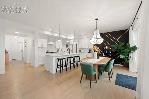 6538 Cumbre Vista Way, Colorado Springs, CO 80924
