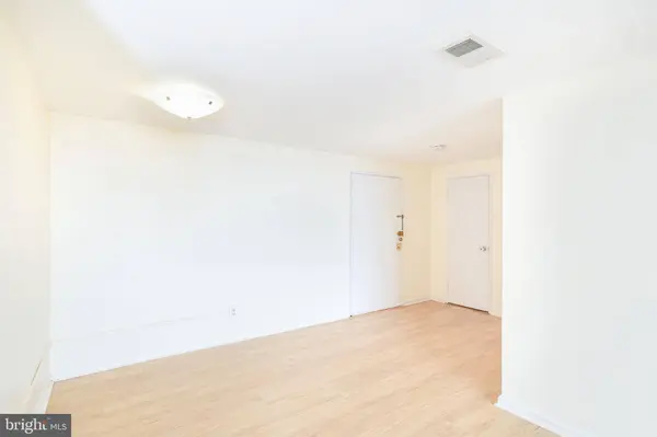 4600 DUKE ST #1116, Alexandria, VA 22304