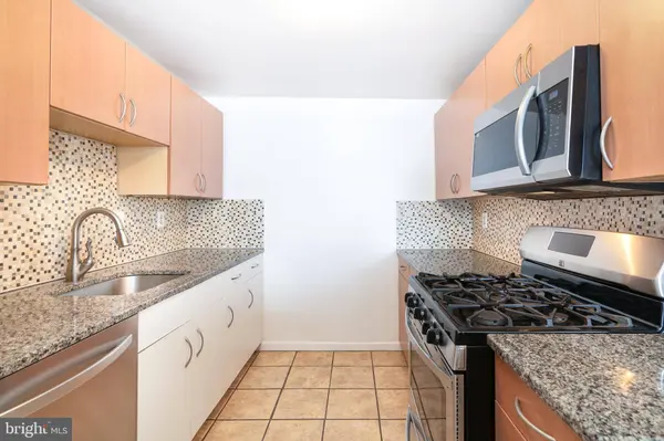 4600 DUKE ST #1116, Alexandria, VA 22304