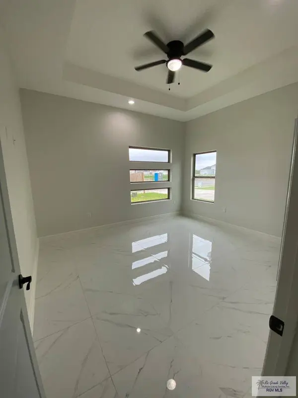 4667 River Oak Cir, Brownsville, TX 78520