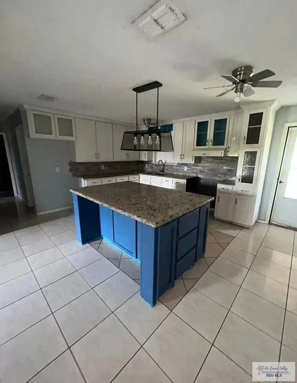 FIRST F St, Donna, TX 78537