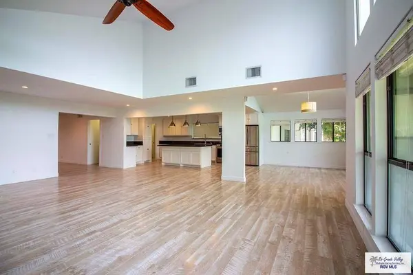 463 Champions Dr., Brownsville, TX 78520