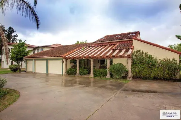 463 Champions Dr., Brownsville, TX 78520