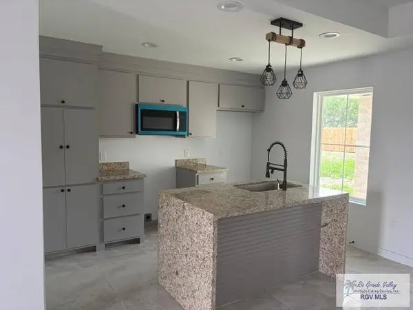 617 Alfonso Mata Rd, San Benito, TX 78586