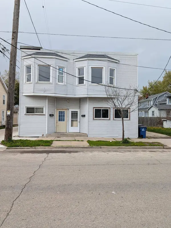 3010 17th St, Racine, WI 53405