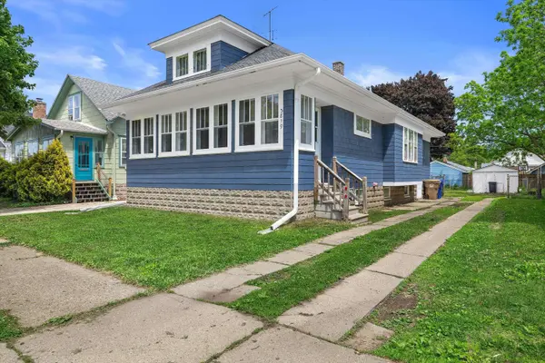3819 10th Ave, Kenosha, WI 53140